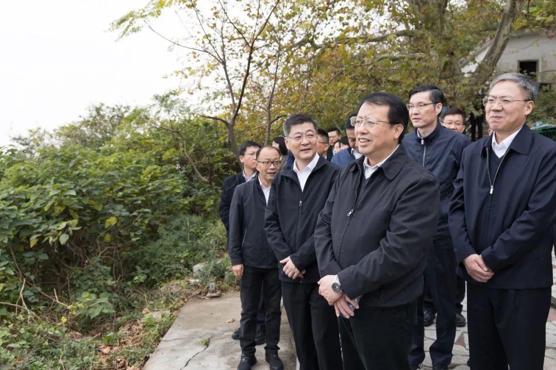 新澳门精准四肖期期准亿彩网、警惕虚假宣传-全面释义、构建解答解释落实