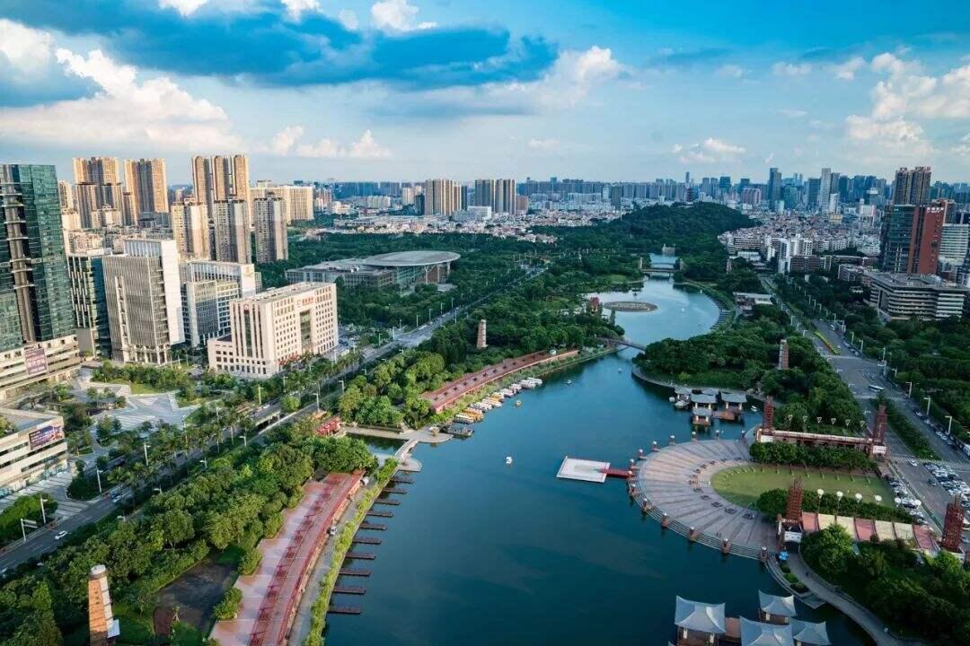 2025新澳门精准免费,警惕虚假宣传落实,构建解答解释落实